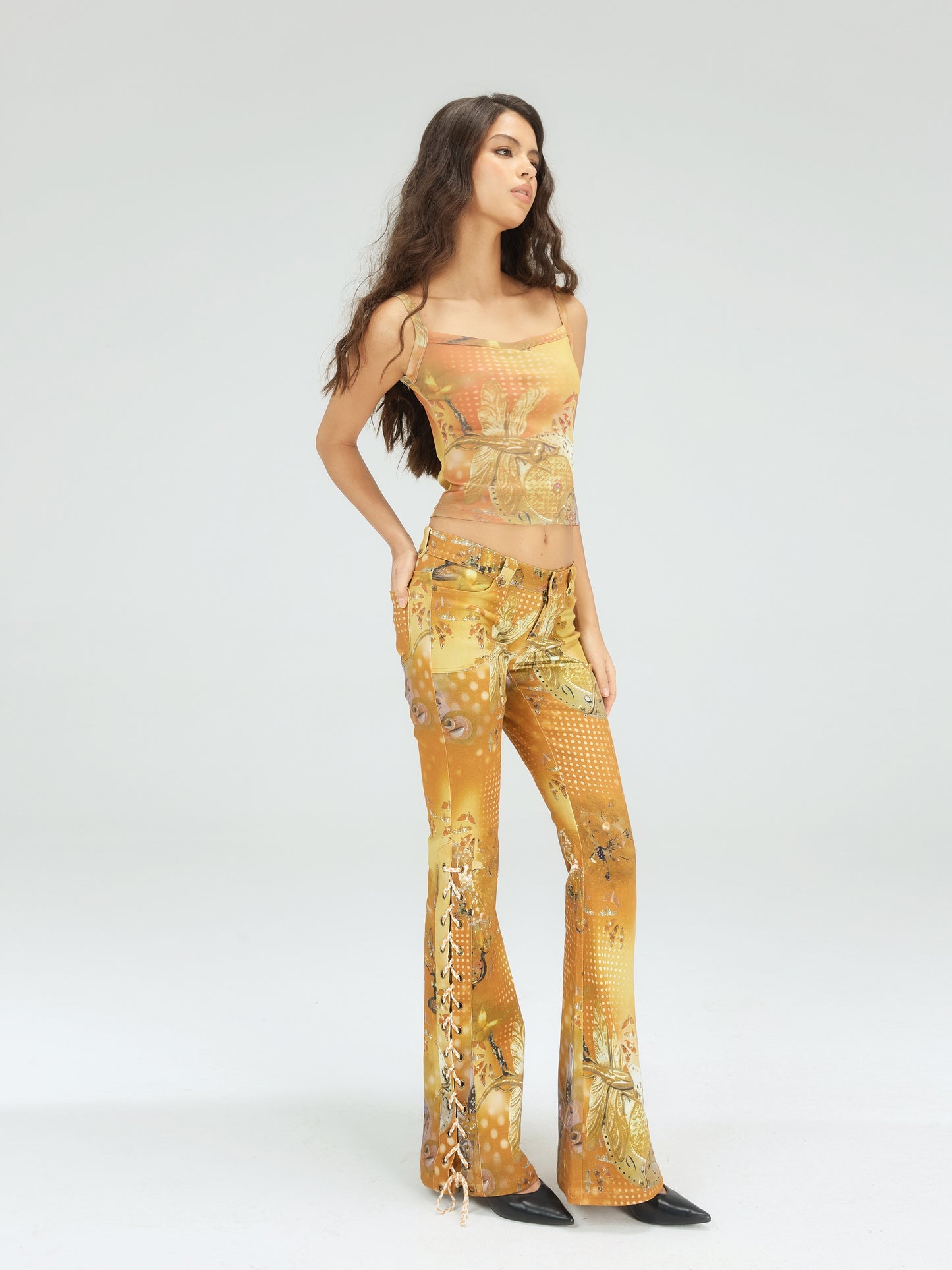 Ji Xie Qing Ting Low Rise Jeans