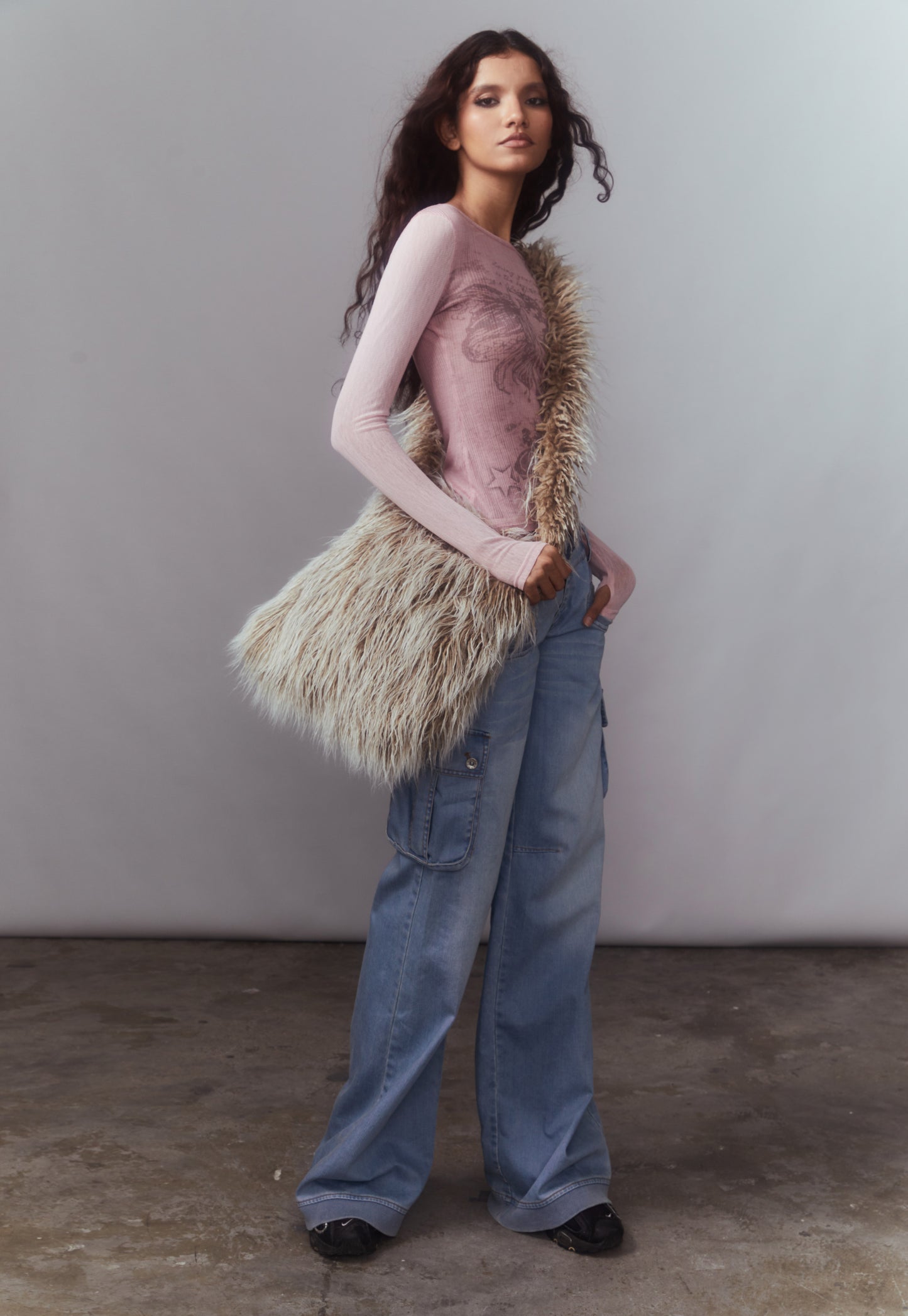 GRADIENT BROWN FAUX FUR SHOULDER BAG